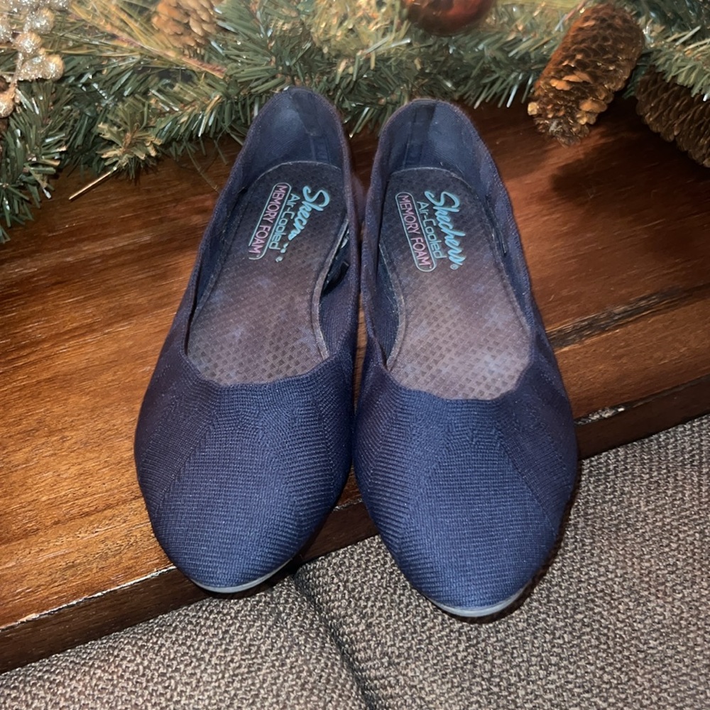 Skechers Navy Blue flats slip-on casual shoes air-cooled memory foam women’s 7.5 - Picture 2 of 7